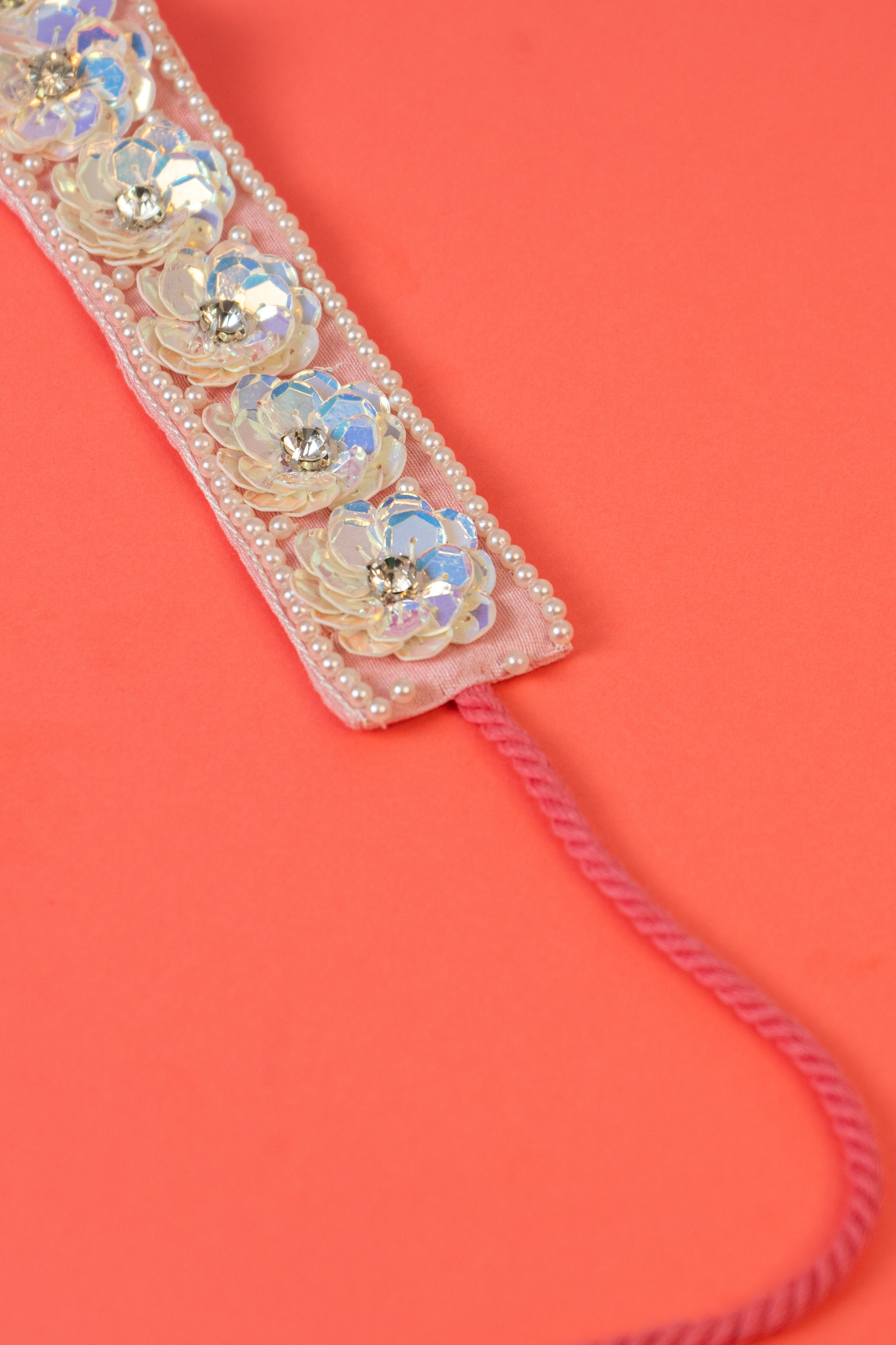 Sequins flower beaded choker .